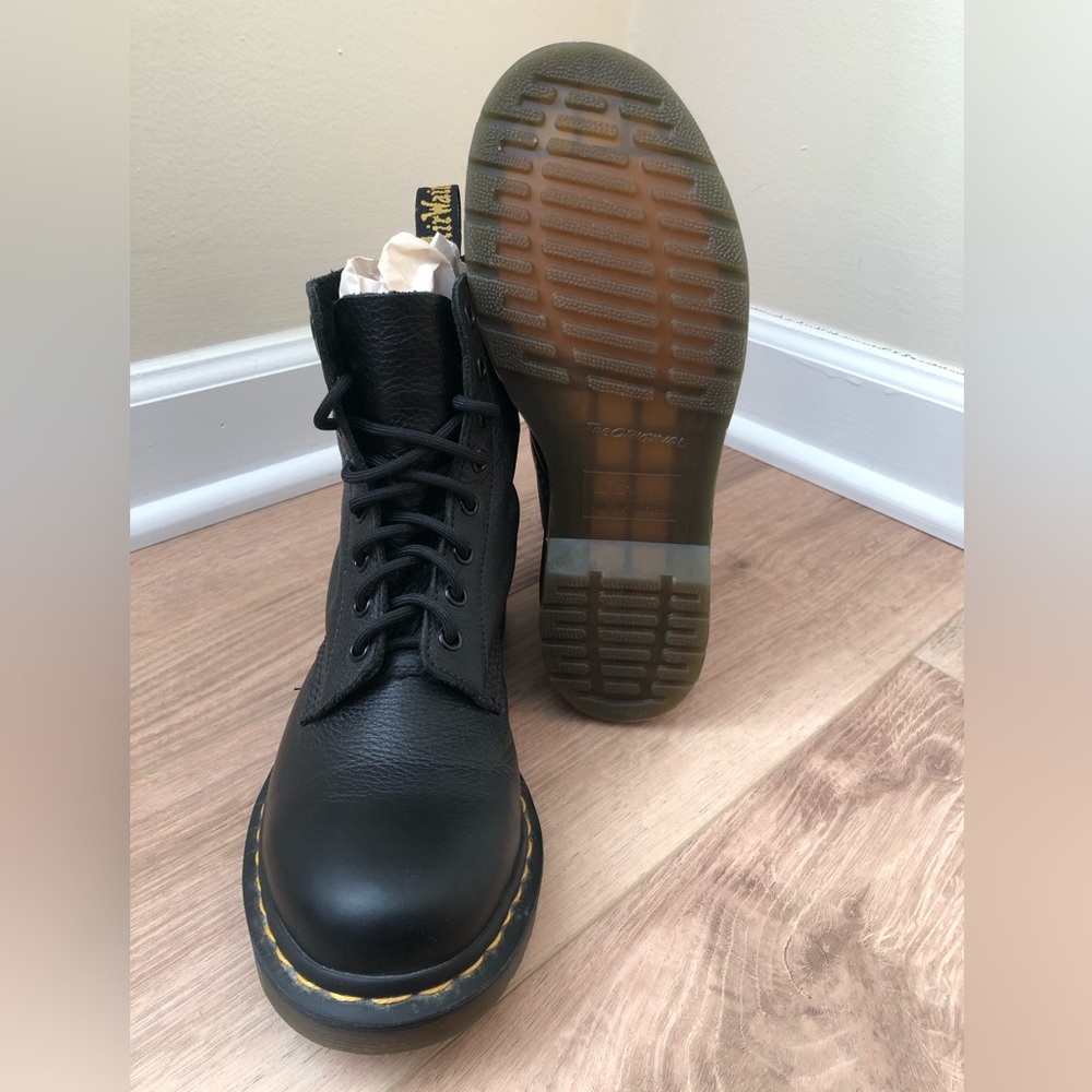 DR MARTENS Black Leather Pascal 1460 Combat Boots Size 8 - Picture 4 of 6